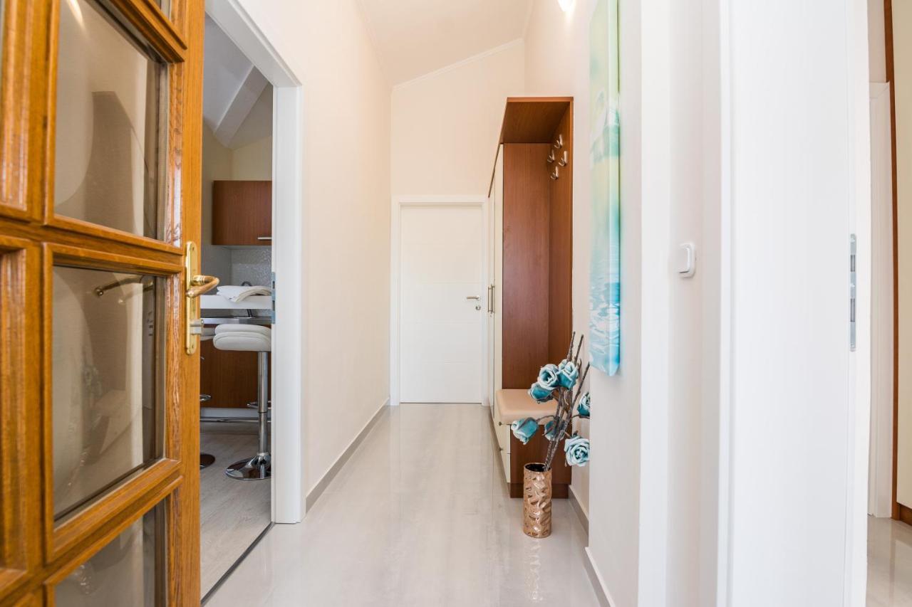 Apartments Medanic - Private Pool Привлака Екстериор снимка