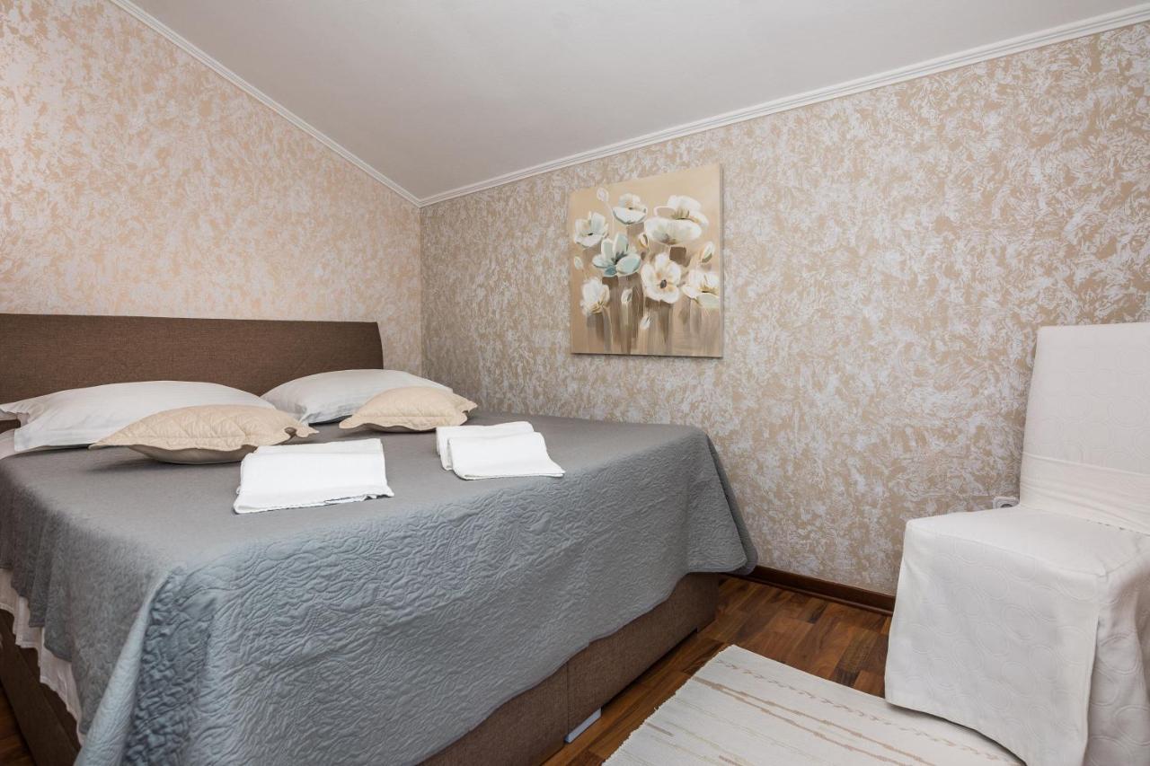 Apartments Medanic - Private Pool Привлака Екстериор снимка
