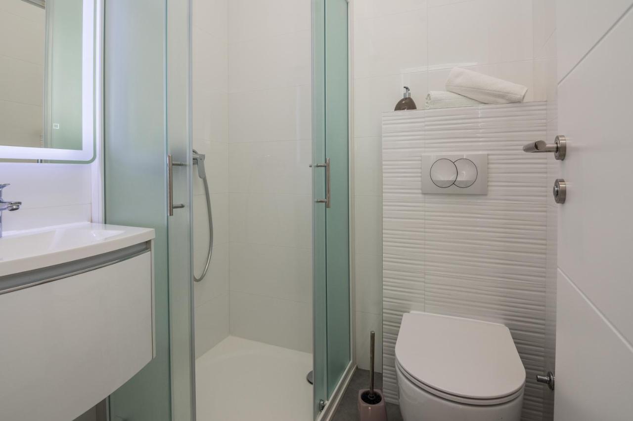 Apartments Medanic - Private Pool Привлака Екстериор снимка