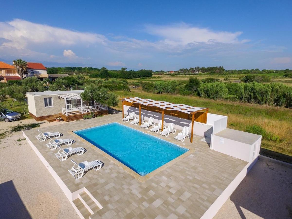 Apartments Medanic - Private Pool Привлака Екстериор снимка